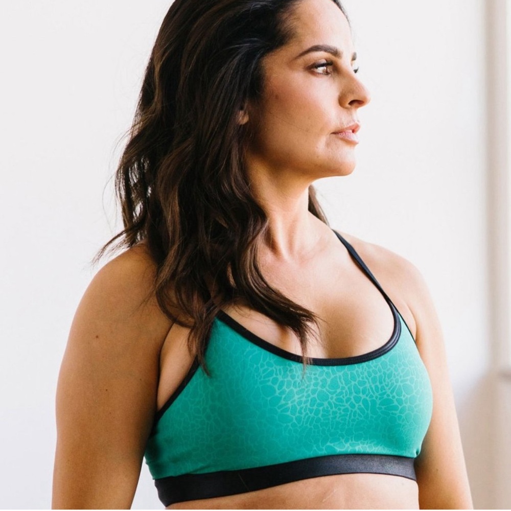 Item# 1702 Jade River Stone Light n Tight Adjustable Strap Sports Bra (M)